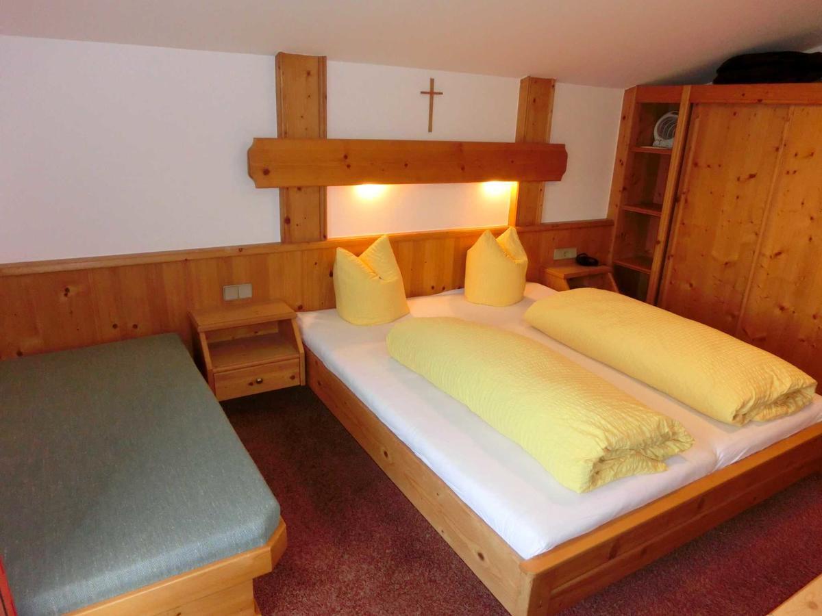 Pension Enzian Niederau Habitación foto
