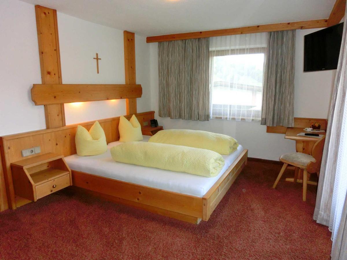 Pension Enzian Niederau Habitación foto